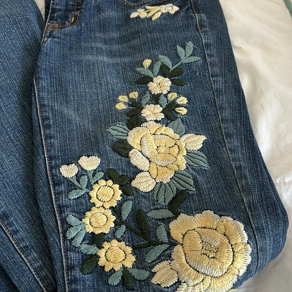 Embroidered jeans - Picture 3 of 4